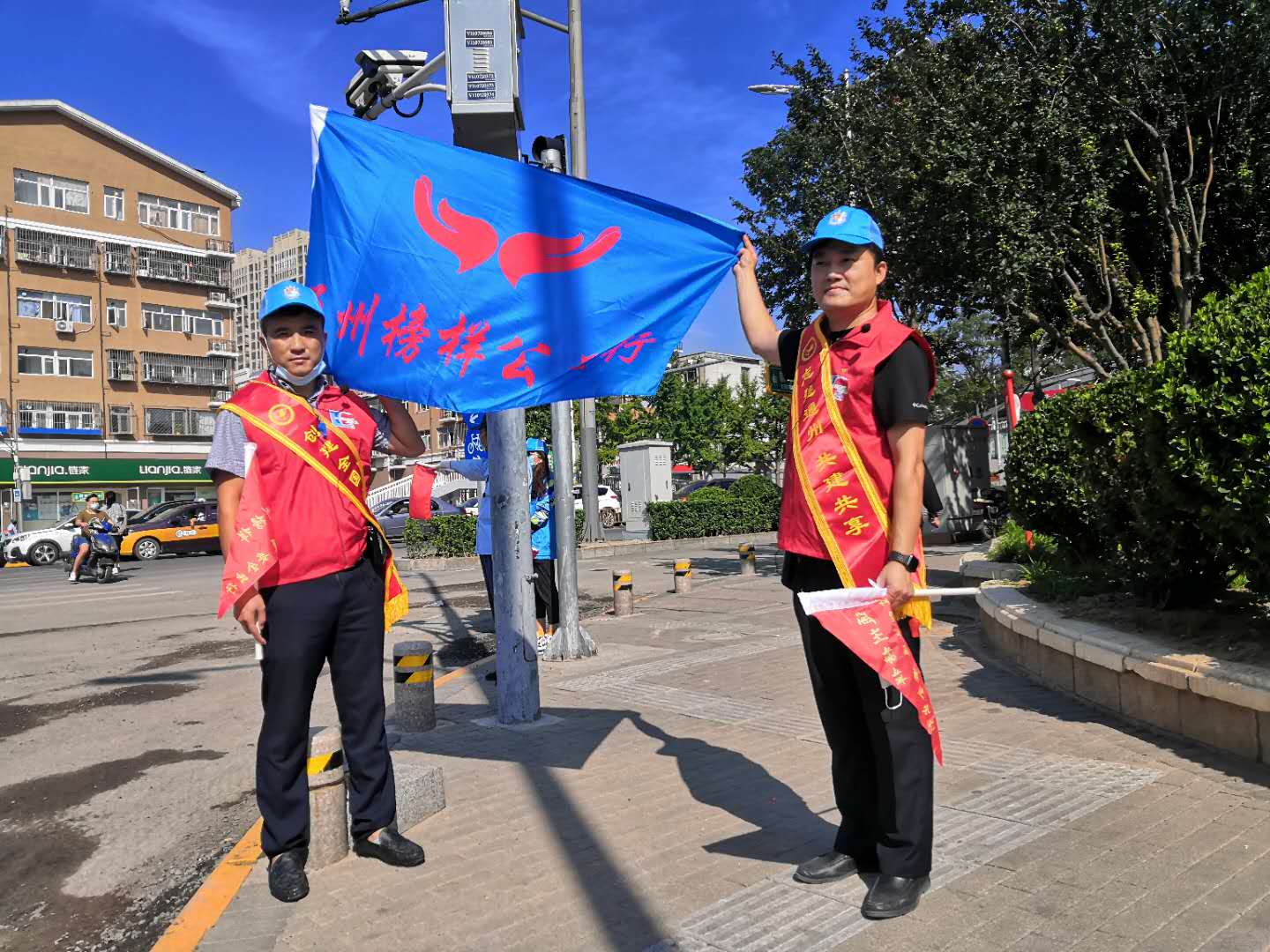 <strong>日五十岁肥大逼</strong>